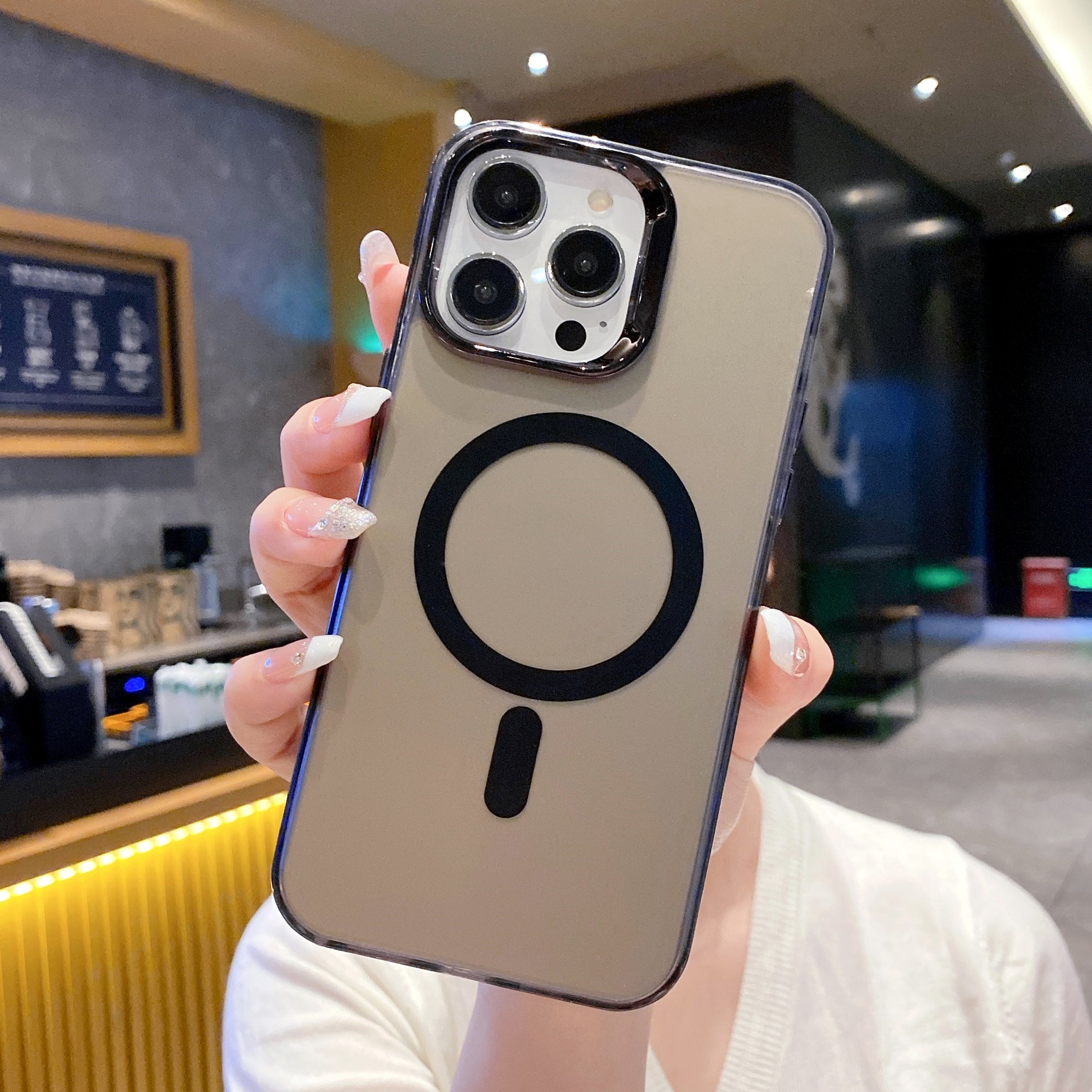 Black Luxury Smoky Phone Case With Magsafe