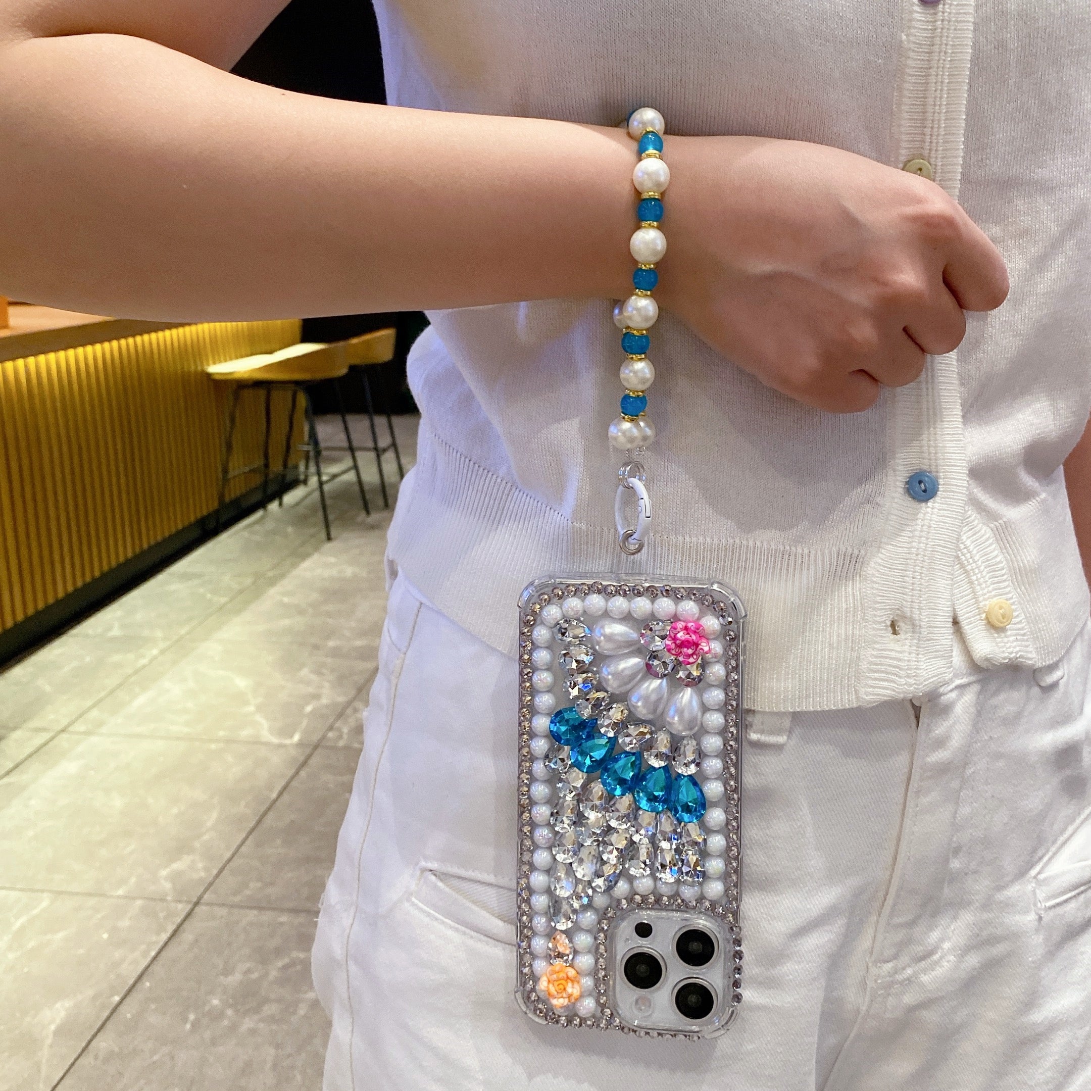 Blue Diamond With Charm Silicon Phone Cases For iPhone 15