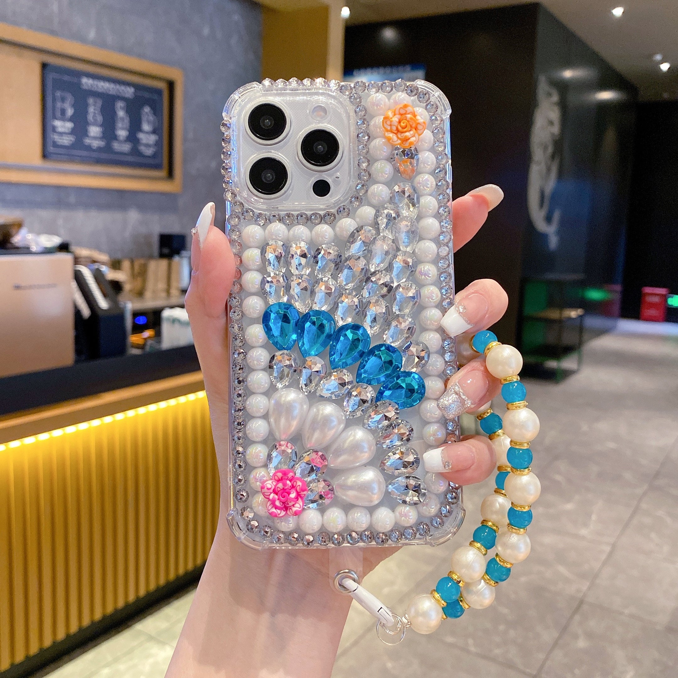 Blue Diamond With Charm Silicon Phone Cases For iPhone 15