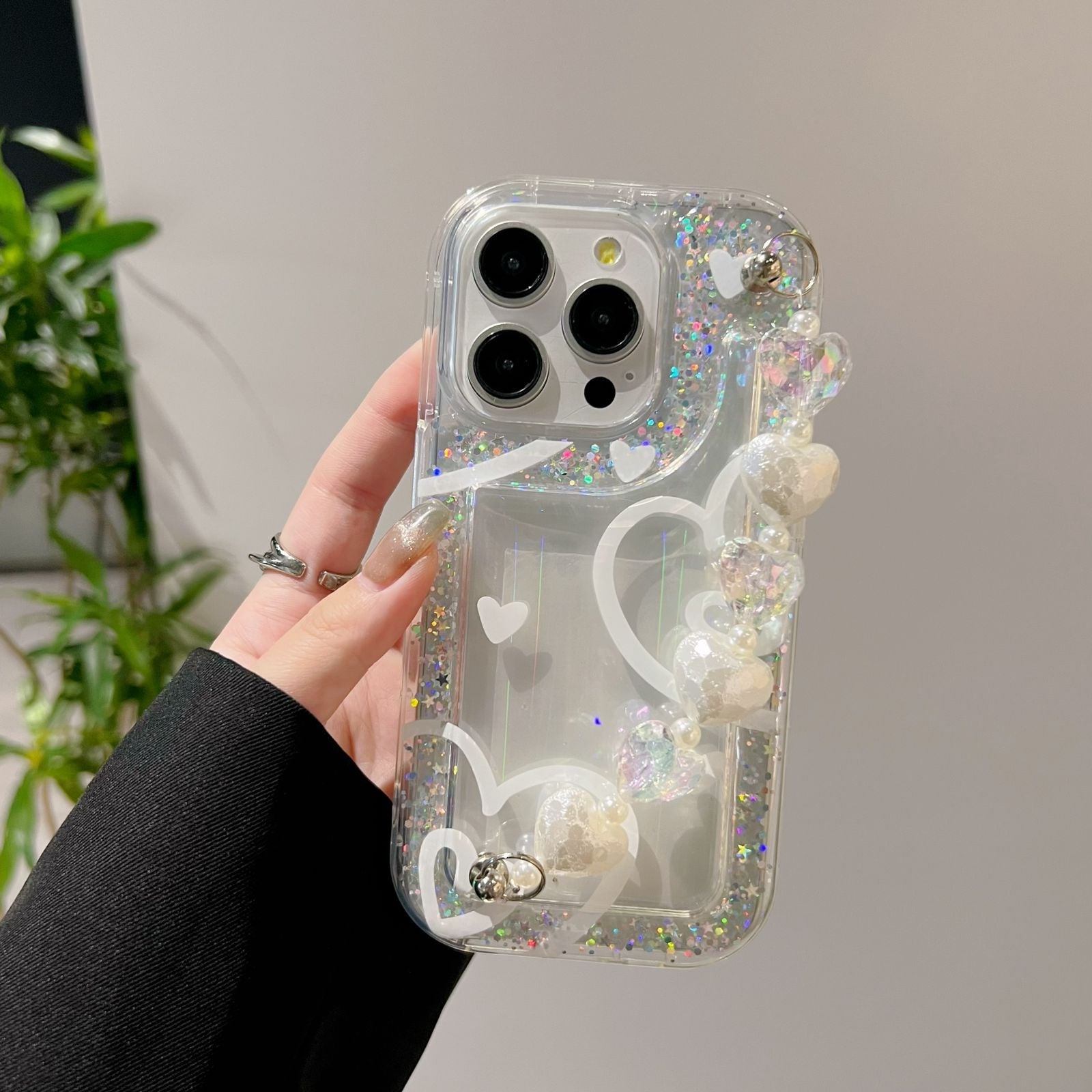 glitter-heart-with-heart-chain-silicon-phone-cases-for-iphone