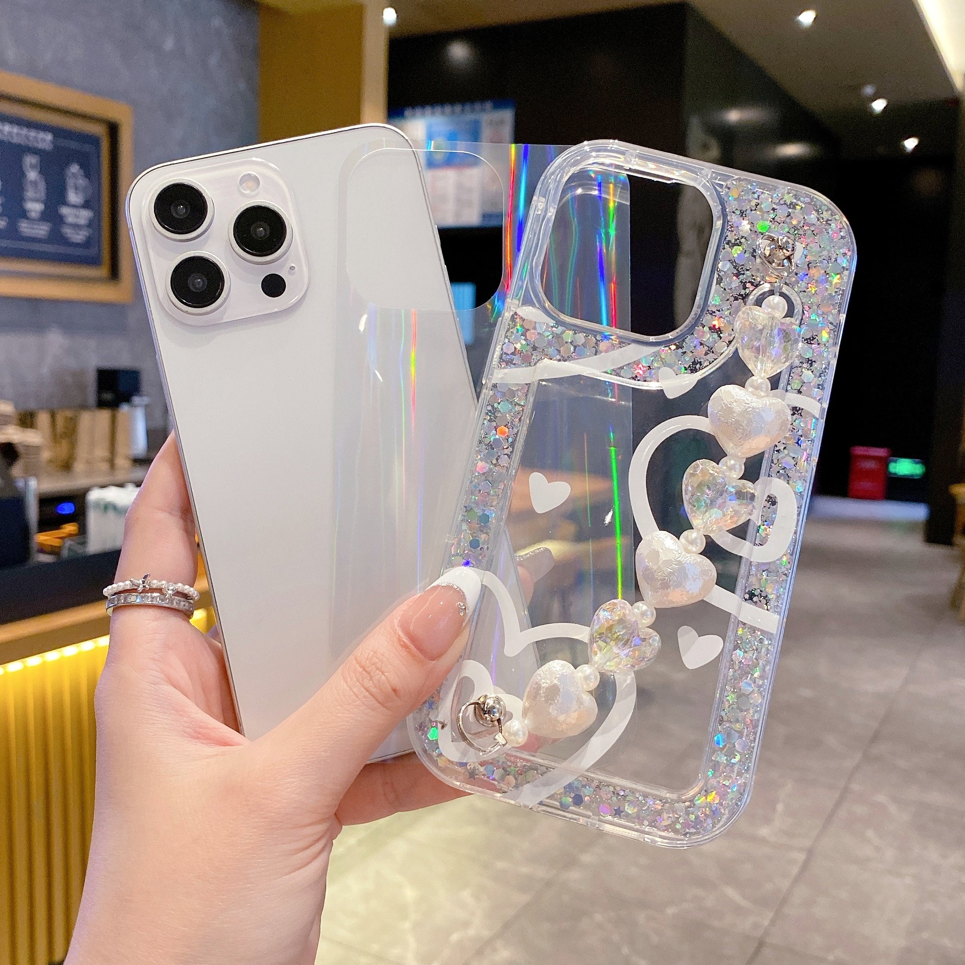 Glitter Heart With Heart Chain Silicon Phone Cases For iPhone 14 Pro Max