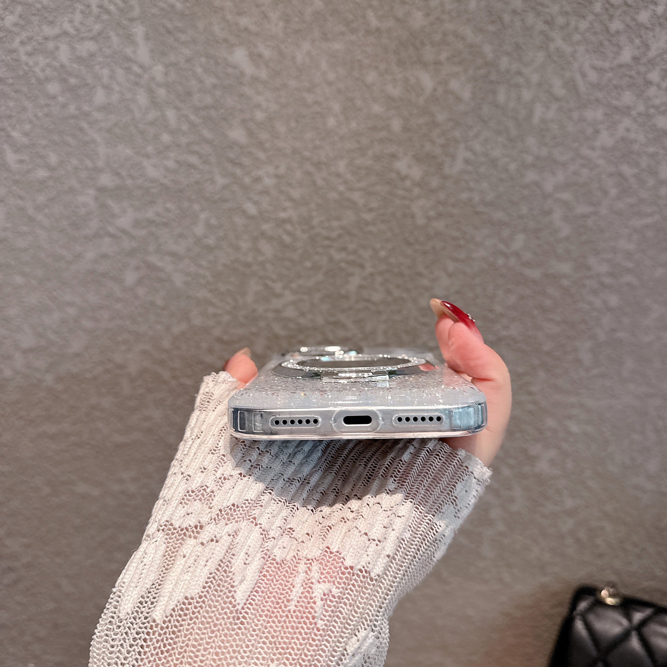 Silver Glitter Case with Ring Stand – Luxury Sparkle Design