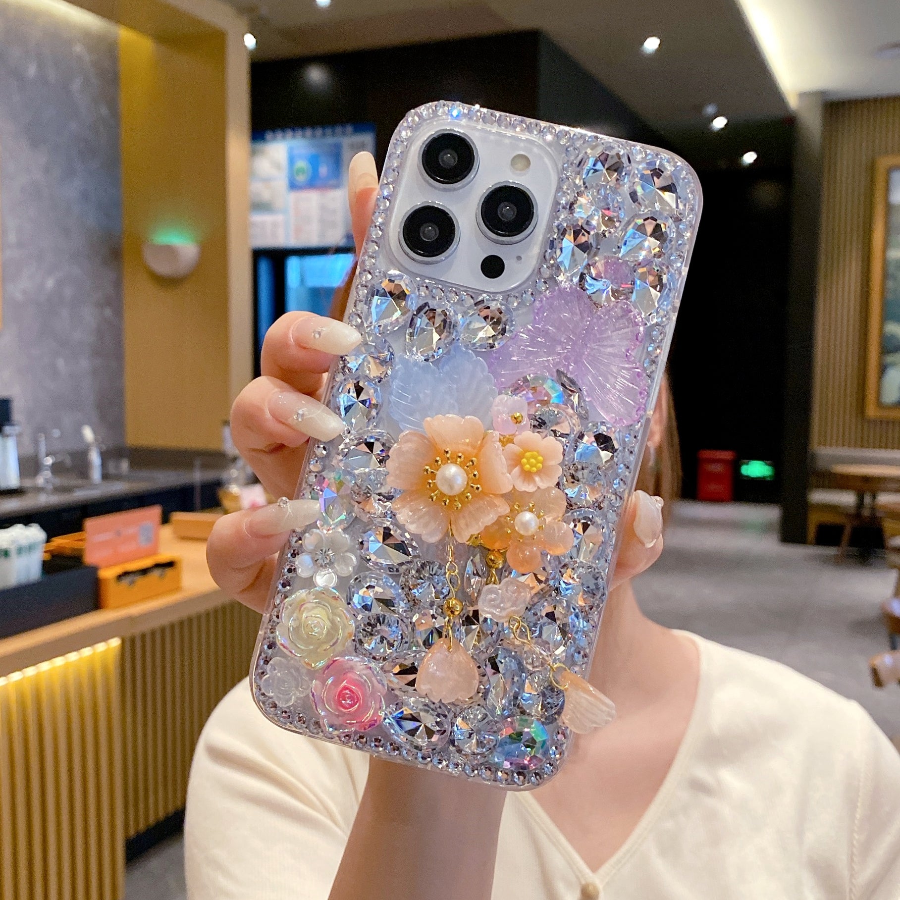 Orange Sheal Flower With Pearl Silicon Phone Case For iPhone 15 Pro