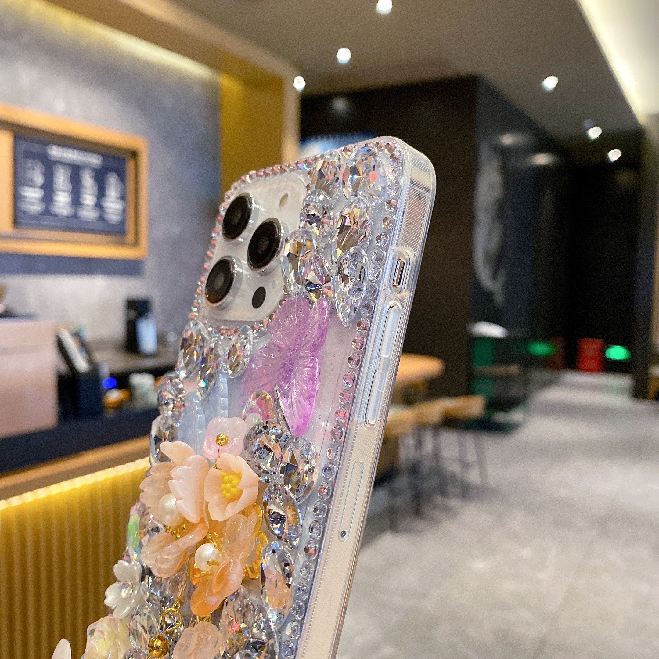Orange Sheal Flower With Pearl Silicon Phone Case For iPhone 14 Pro