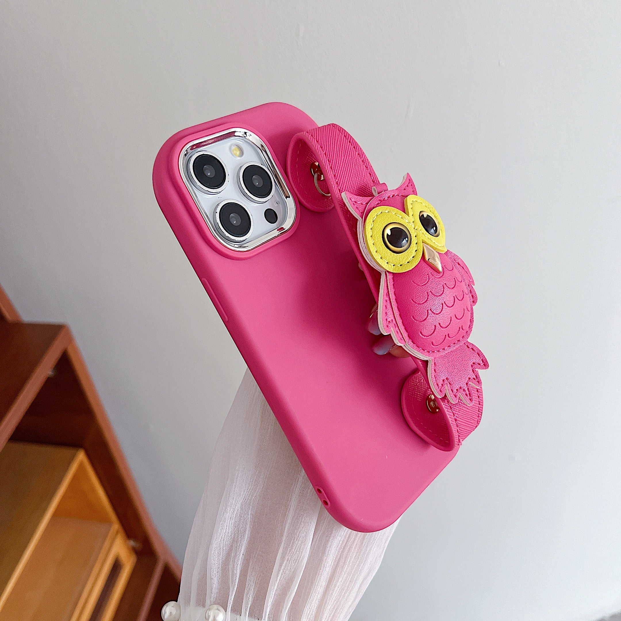 owl-with-belt-silicon-phone-cases-for-iphone