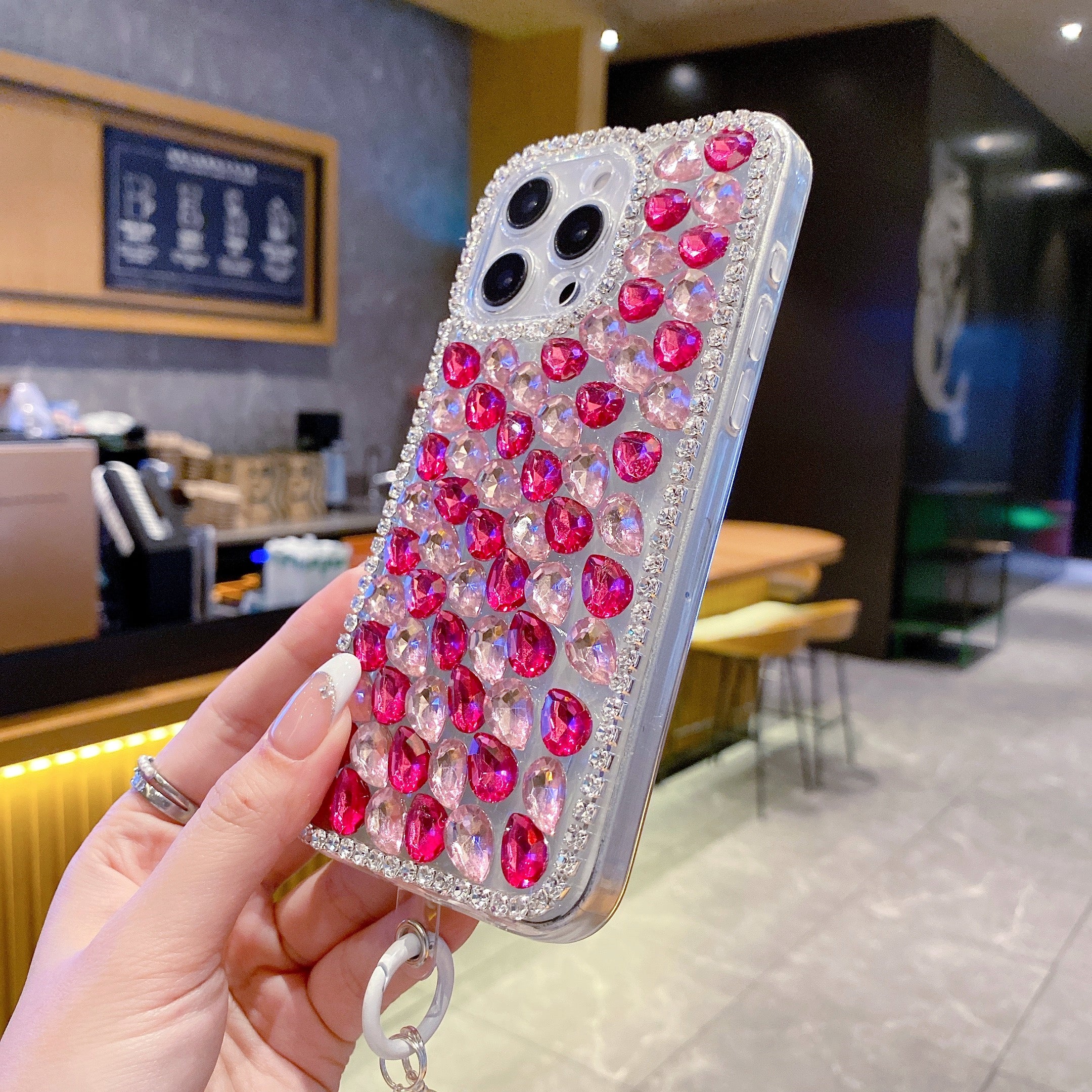 Pink Diamond With Pink Bracelet Silicon Phone Cases For iPhone 15 Plus
