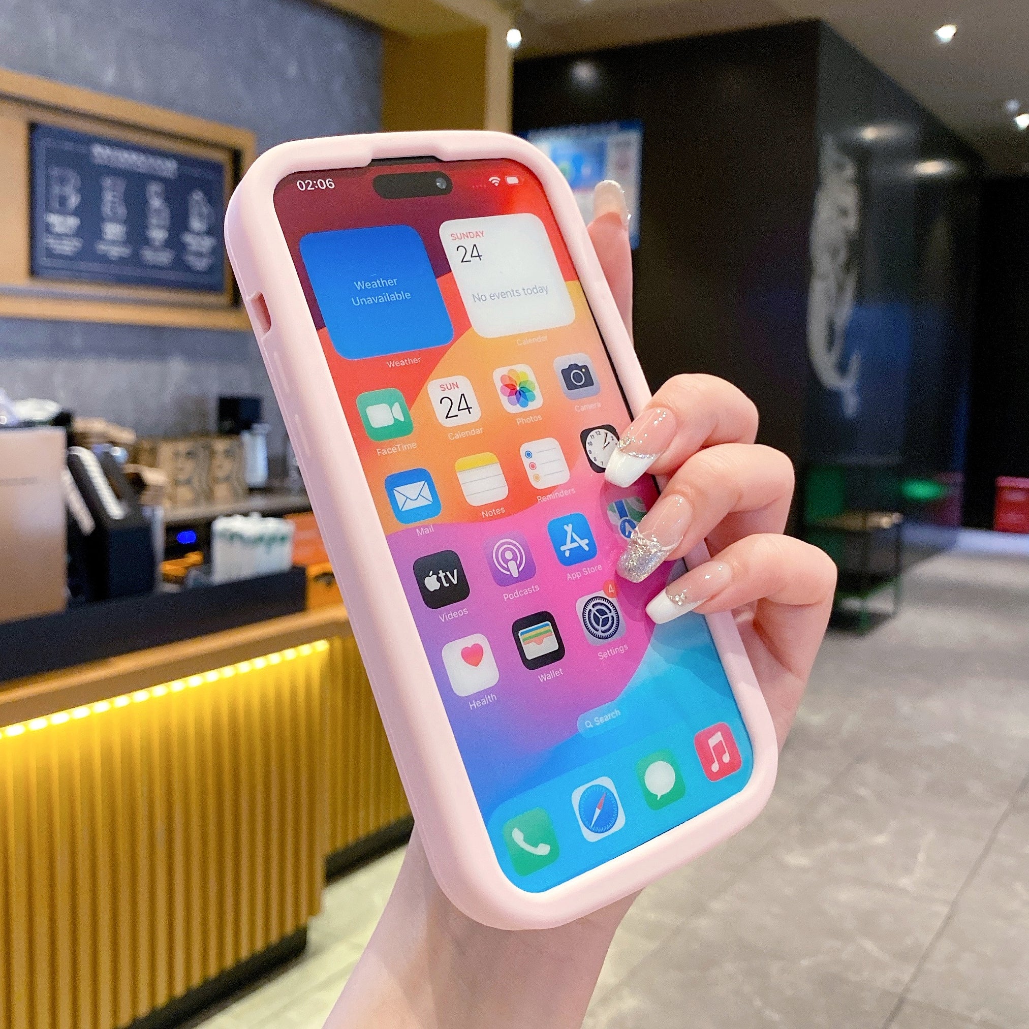Tulip Mirror Silicon Phone Case For iPhone 15 Plus (Universal Camera Cut)