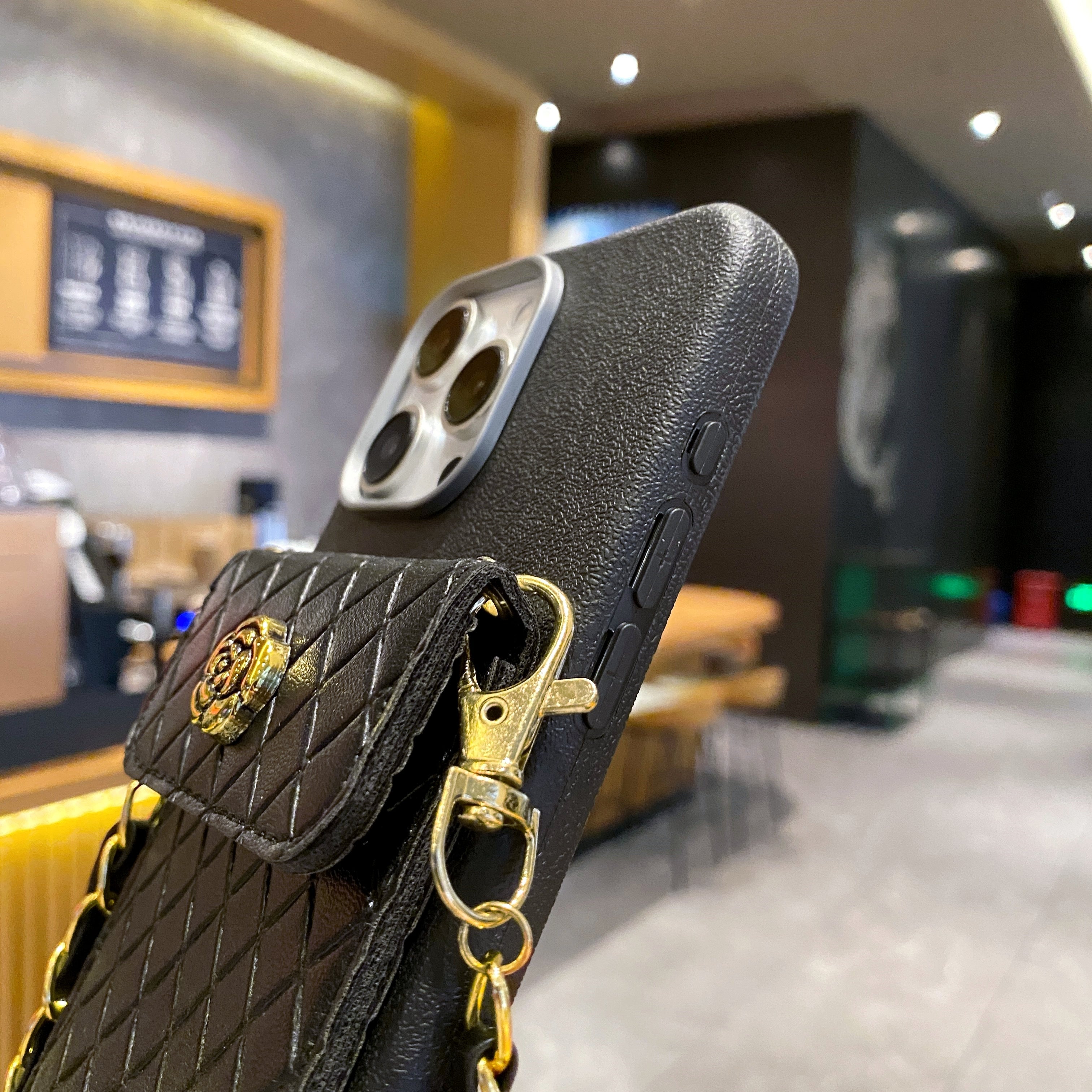 Black Texture Wallet With Golden Chain Silicon Phone Cases For iPhone 16 Pro Max