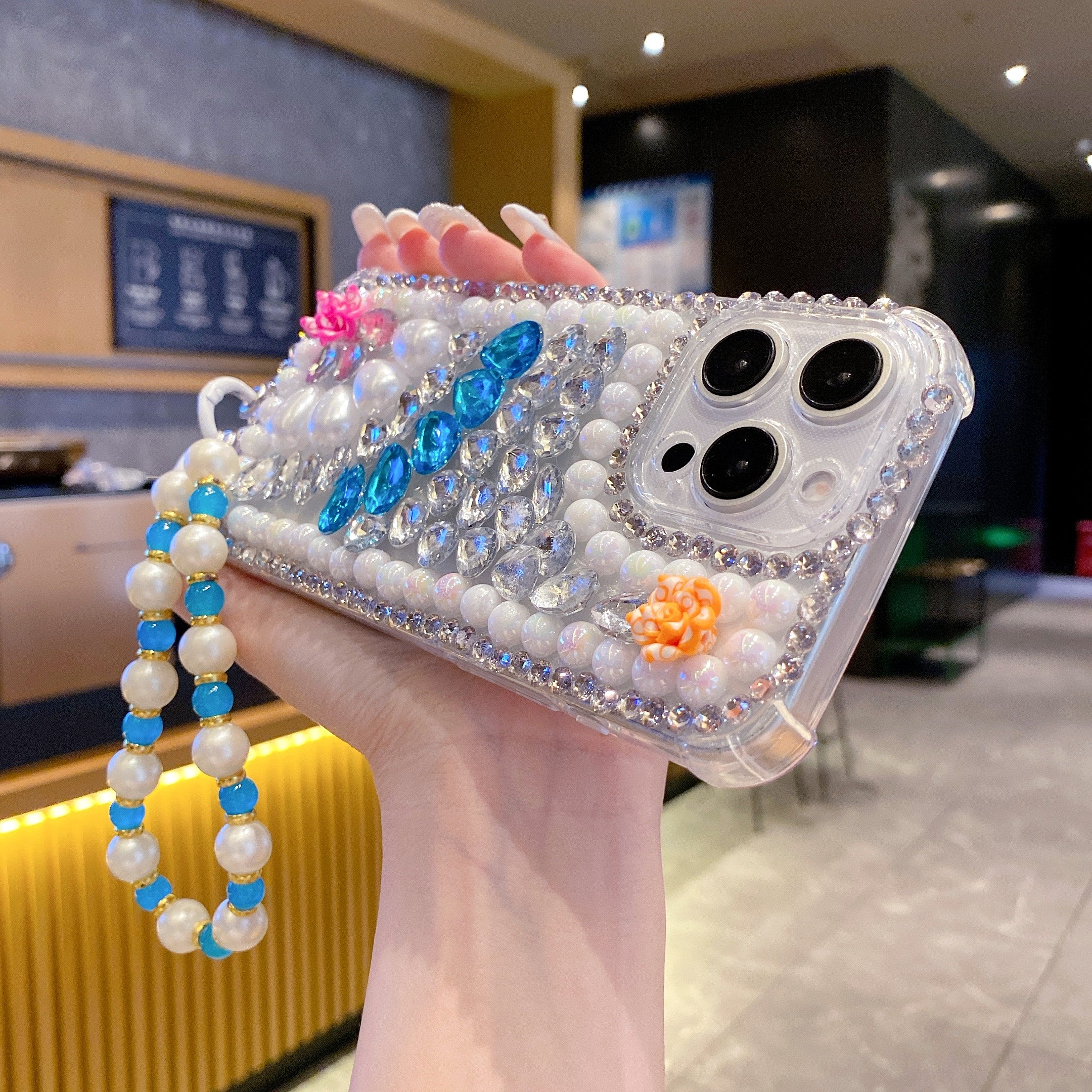 Blue Diamond With Charm Silicon Phone Cases For iPhone 16 Pro Max