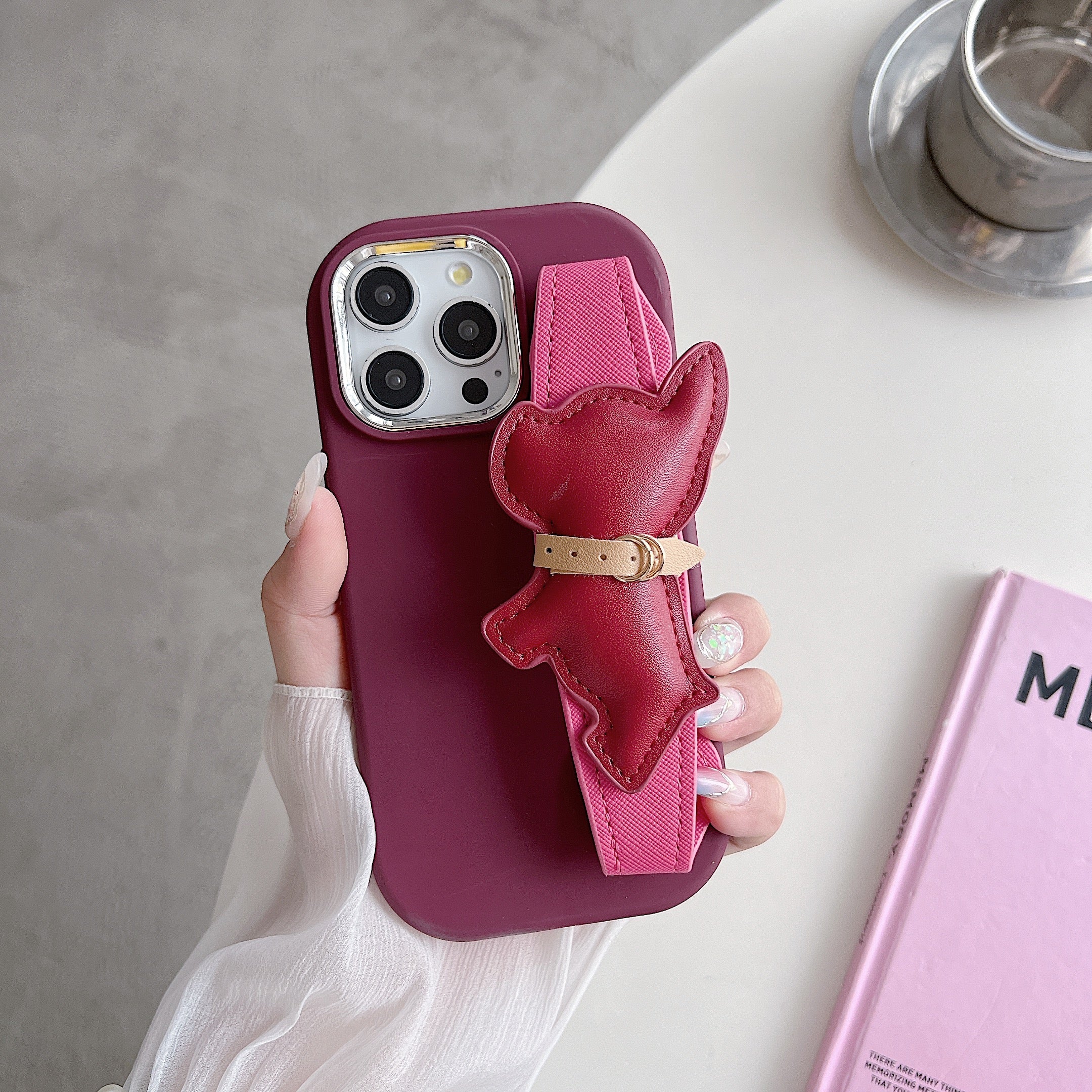 Doggy With Belt Silicon Phone Cases For iPhone 14