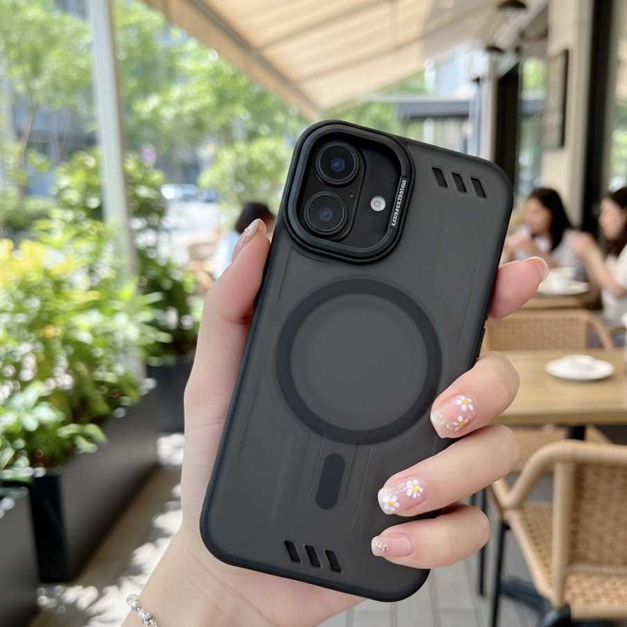 Midnight_Black_MagSafe_Ring_Silicone_Case_2