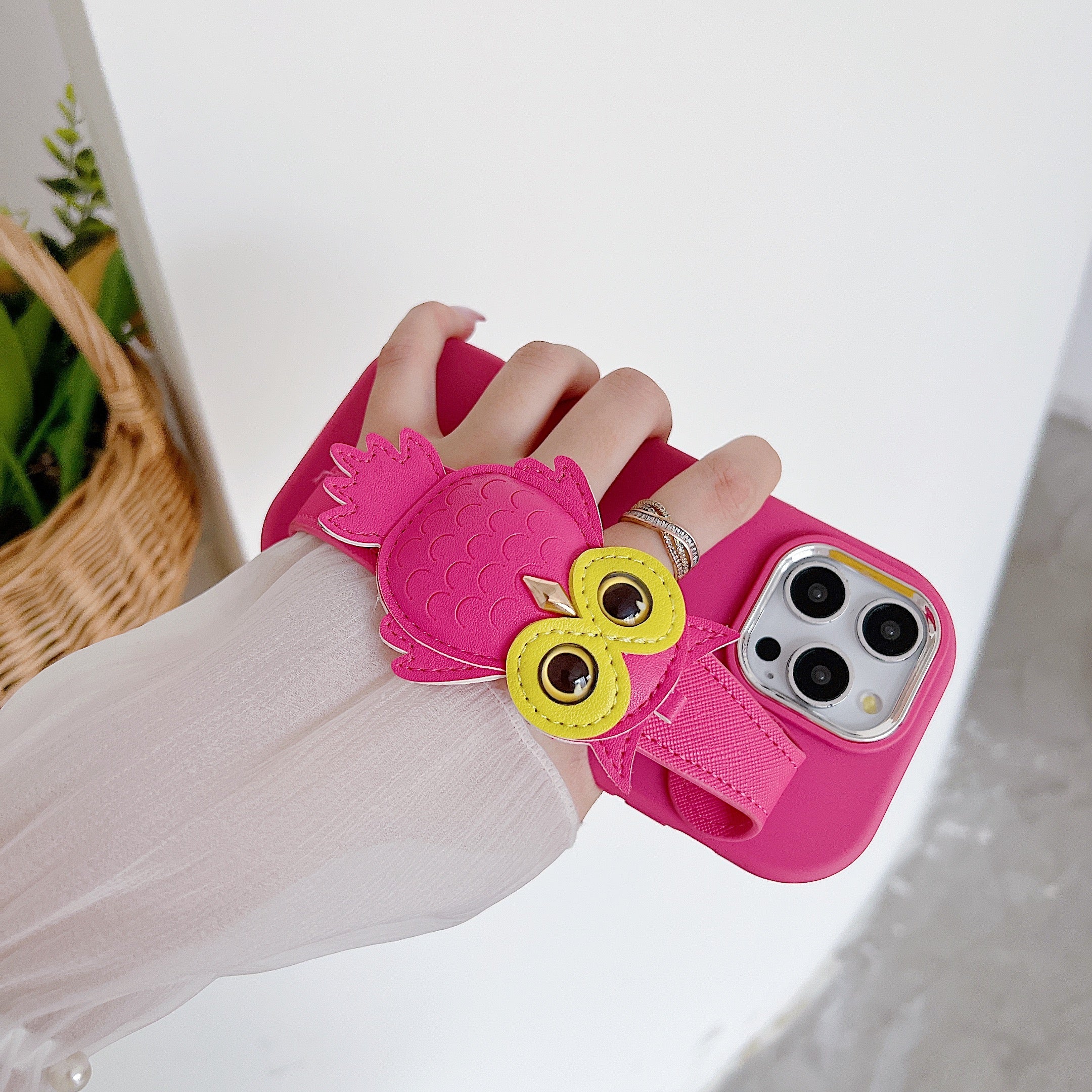 Owl With Belt Silicon Phone Cases For iPhone 14 Pro Max