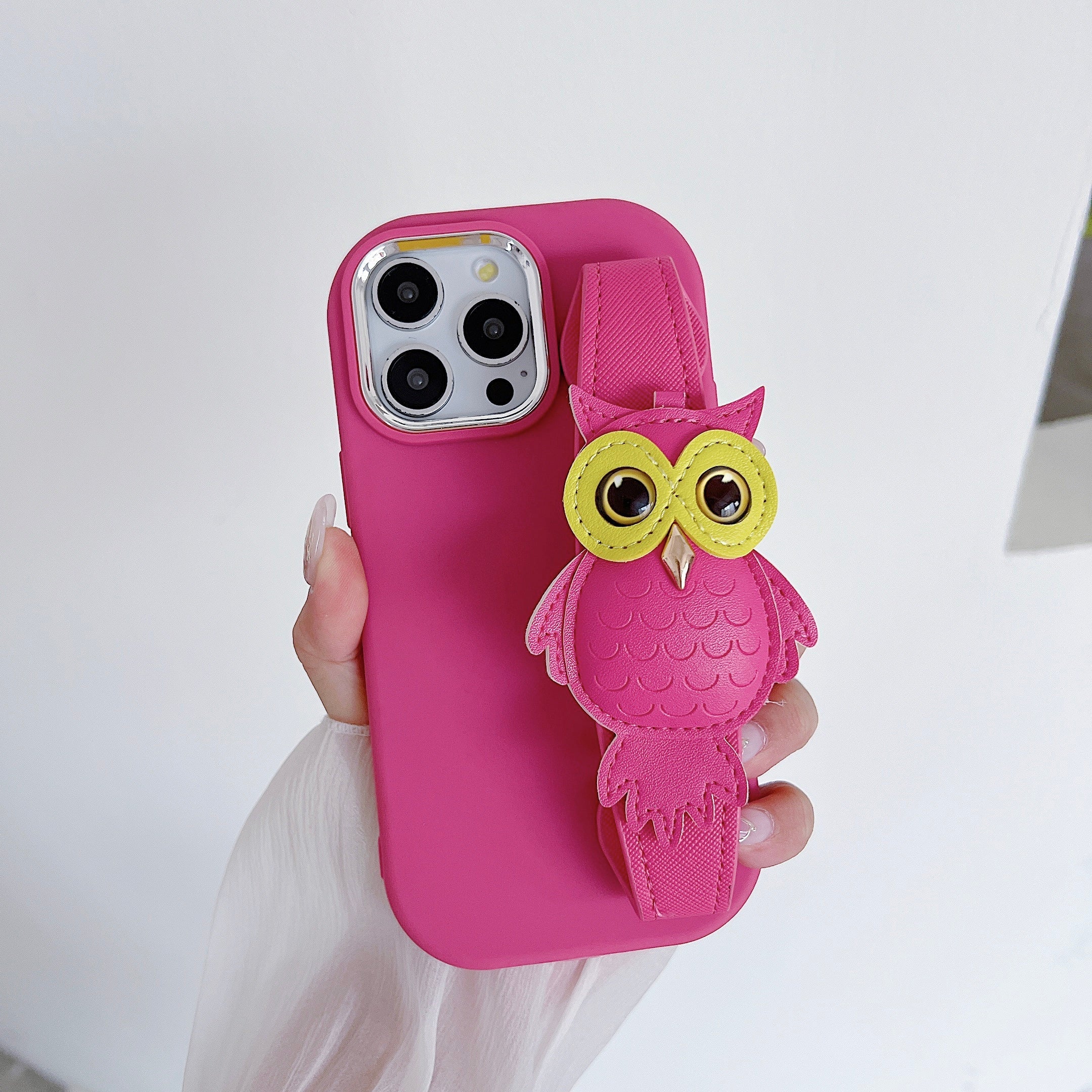 Owl With Belt Silicon Phone Cases For iPhone 14 Pro