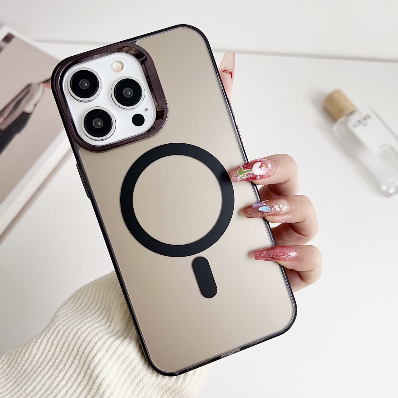 Black Luxury Smoky Phone Case With Magsafe For iPhone 11